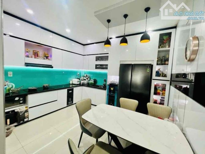 Bán Nhà 3 Tầng Kiệt 3m Hoàng Diệu Dt 45m2 Ngang 4.1m Chỉ 3.4 Tỷ - 1