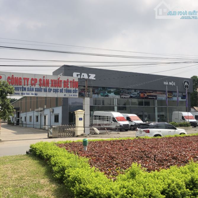 Tòa nhà lô góc mặt quốc lộ 32 đối diện wisteria 5000m2 6 tầng mặt tiền 60m chỉ 74 triệu 1m - 2