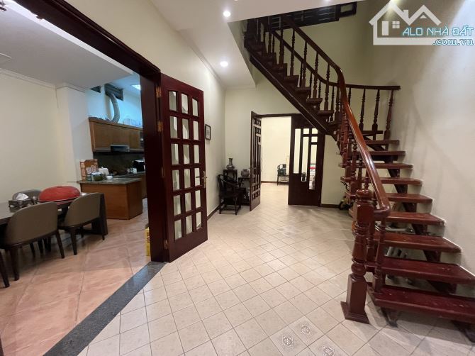 BIỆT THỰ SÂN VƯỜN 150M PHƯƠNG LIỆT,THANH XUÂN,OTO VÀO NHÀ,KINH DOANH,35 TỶ - 15