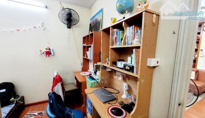 BÁN NHÀ MẶT PHỐ 3 TẦNG, 60M2, ĐƯỜNG TO 2 LÀN TRÁNH CÁC NGẢ,KINH DOANH TỐT GIÁ 8 TỶ - 2