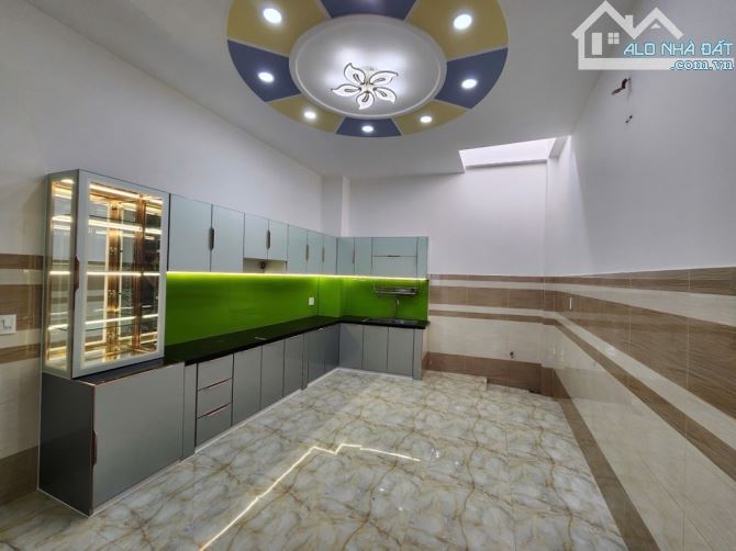 Bán Nhà Trần Bình Trọng, Bình Thạnh - Nhà Đúc 4 Tầng - Diện Tích 62m2 - Sổ nở hậu tài lộc - 2
