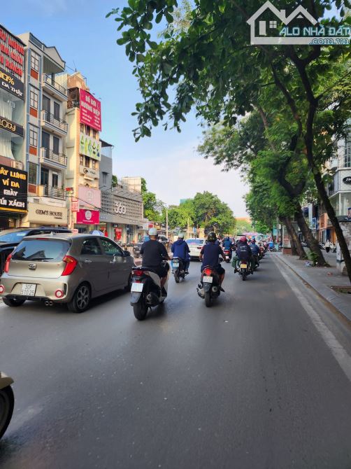 Bán nhà Mặt Phố Chùa Bộc, Quận Đống Đa.Sổ vuông A4.DT: 39,2m,5T. Giá: 22,8 tỷ. kinh doanh - 3