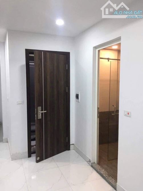 Ngay Trường Chu Văn An - Nguyễn Đình Thi - Tây Hồ - 50M x 7 Tầng - Thang Máy Giá 13.9 Tỷ - 3