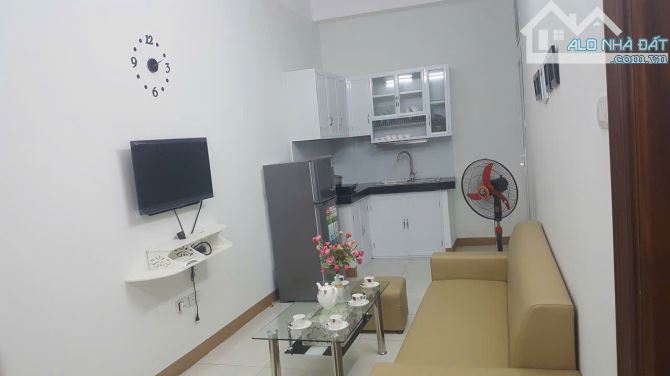 Cho thuê căn hộ thang máy đủ tiên nghi ngõ 290 Kim Mã, đối diện Núi Trúc