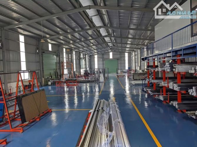 Cho thuê kho xuonrg dt 1300m giá 58k/m sơn epoxy, Việt Hùng Đông Anh