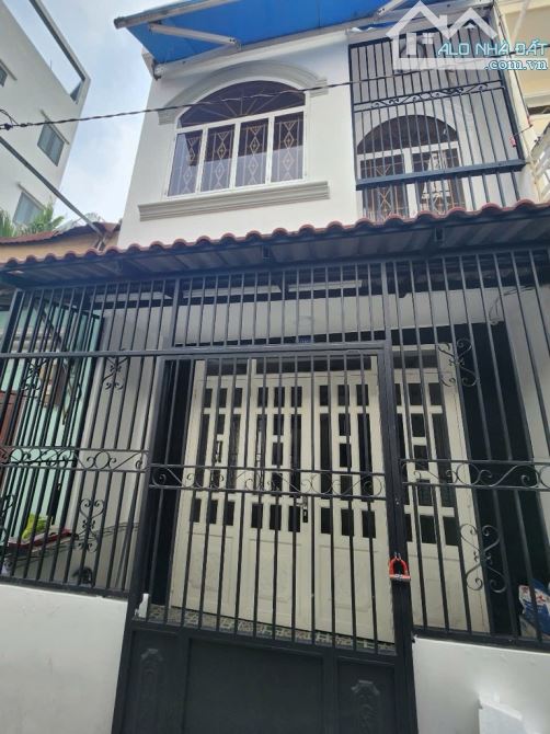 🏠âu dương lân ,quận 8 ,2 tầng ,4mx10m,hẻm 3m ,nhỉnh 4,x tỷ