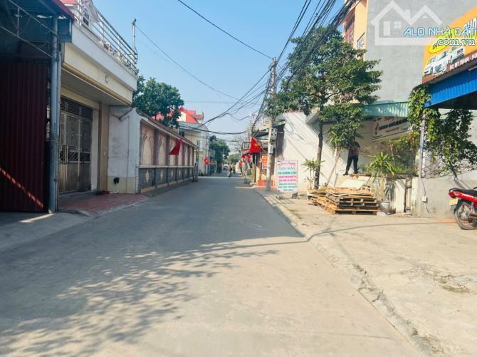 Bán lô đất mặt trục thôn Mỹ Tranh, Nam Sơn 100m + 30m LƯU KO giá chỉ 2,x tỷ