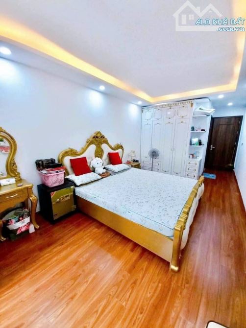 CHỈ HƠN 6 TỶ, NHÀ 4TẦNG SIÊU ĐẸP, DT 38M2 TẶNG FULL NỘI THẤT, NGÕ SIÊU RỘNG THÔNG CÁC NGẢ