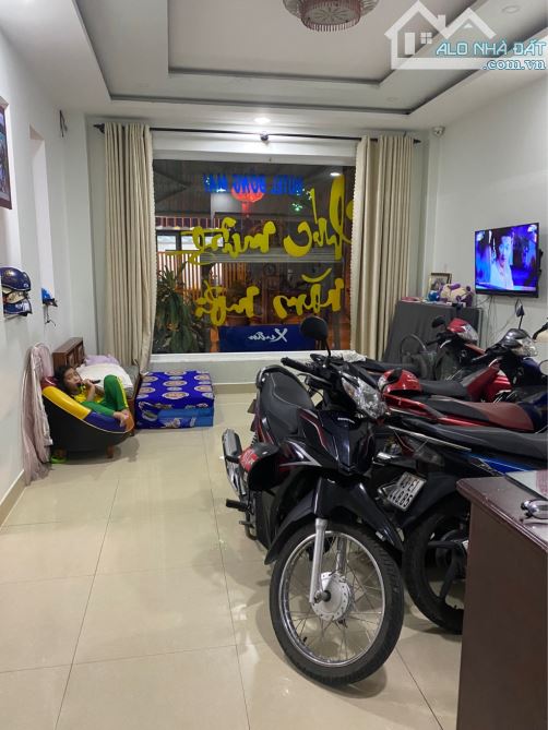 CỰC HOT - MOTEL 5  TẦNG-PHỐ BIỂN -DÒNG TIỀN KỊCH KIM 130 TRIỆU THÁNG - DIỆN TÍCH KHỦNG 138