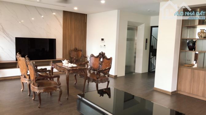 APARTMENT MẶT PHỐ TÔ NGỌC VÂN- QUẢNG AN-165M2X8T,MT 14M-LÔ GÓC-HIỆU SUẤT CHO THUÊ FULL