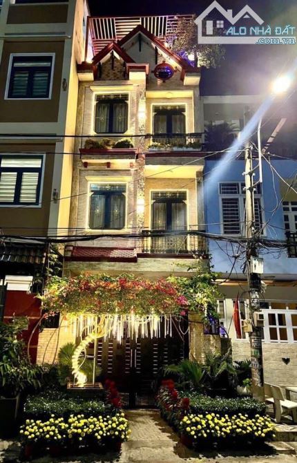 Ngay Emart2 Phan Huy Ích - Biệt thự Mini - 4,6X18M - hẻm xe tải 10M - giá ngộp 8 tỷ TL