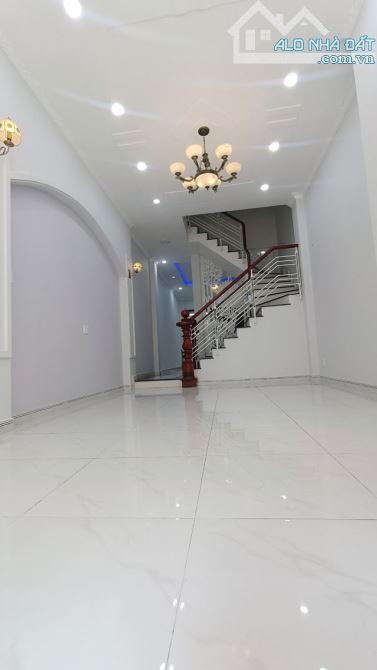 Nhà mặt tiền, DT(4m x 19m)~80m2, P.Tân Thành, Q.Tân Phú (13 tỷ) - 1