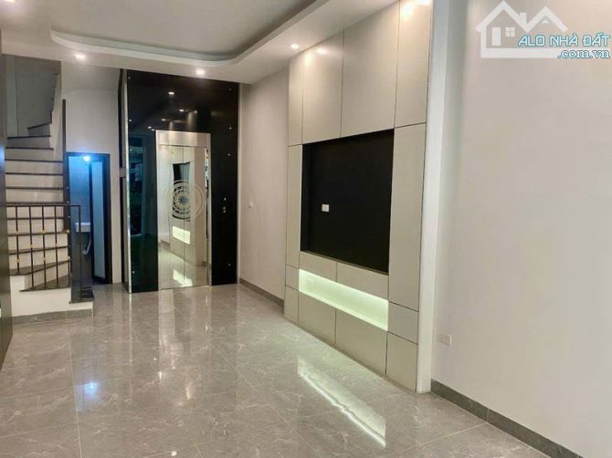 Bán nhà Phân Lô VIP Minh Khai,Hai Bà Trưng,35m x 5Tầng, Giá 10.7 tỷ. Ôtô tránh, thang máy - 1