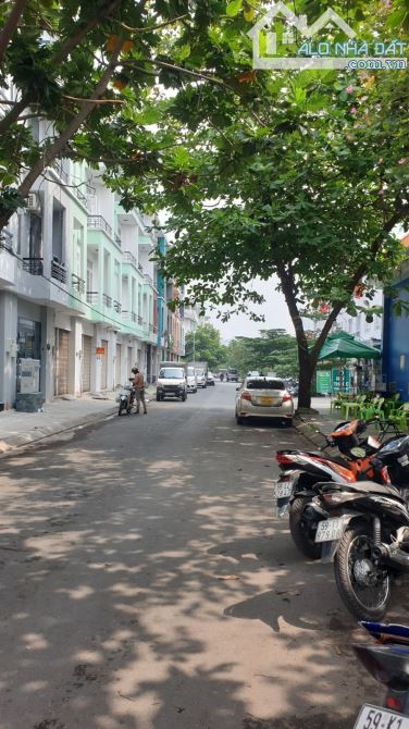 Bùi Minh Trực P5,Q8 hẻm Ô TÔ, có dòng tiền.  HỢP KINH DOANH CHDV, GIÁ THUÊ CAO - GIÁ 24 TỶ - 1