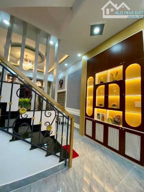 🏡SÁT MẶT TIỀN QUANG TRUNG - THU NHẬP ỔN ĐỊNH - 136m2 (10x13m) - Thiết kế TÂN CỔ ĐIỂN 🍀 - 1