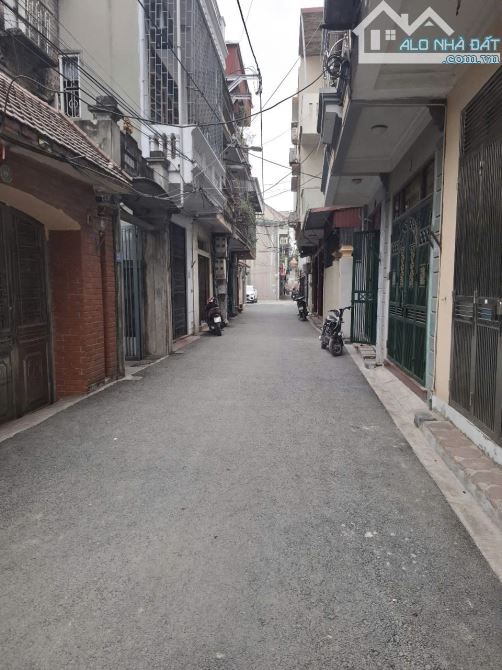 BÁN 45M2 ĐẤT MẶT NGÕ TO, THÔNG THOÁNG, XE TẢI CHÁNH ẦM ẦM, NỞ HẬU 4.2 TỶ - 1