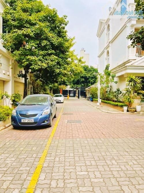 Bán biệt thự Hyundai Hillstate    đẳng cấp thượng lưu, nhà siêu đẹp  ở sướng 180m giá nhỉn - 1