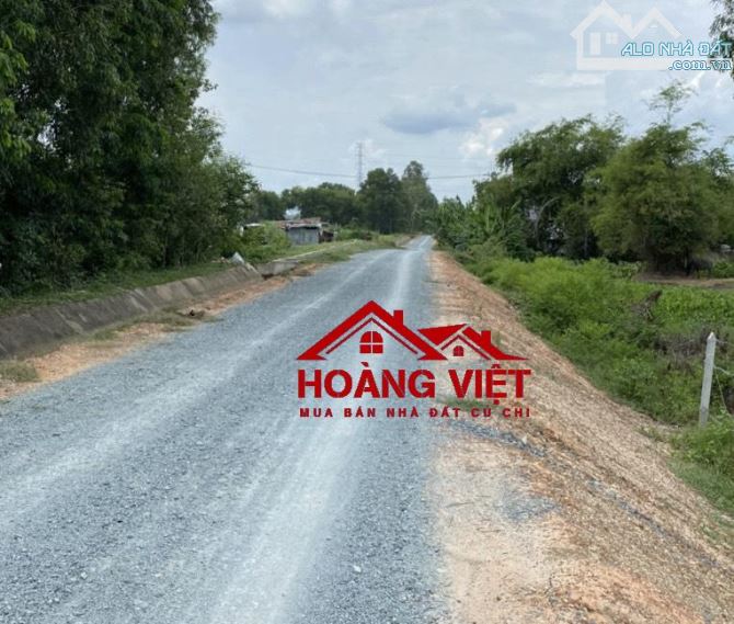 Bán 957m2 (22x45) Đất Gần QUẬN 12 - Sổ Hồng Riêng - Giá Chỉ 1 Tỷ 2 - 2