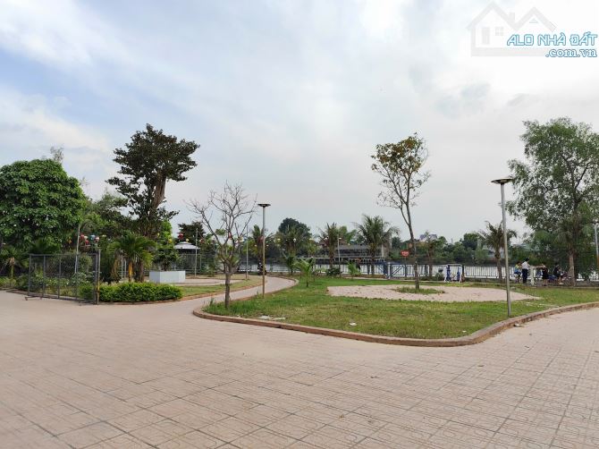 Bán nhà góc 2 Mặt Tiền 176m2 view Sông Thạnh Phước, Tp. Tân Uyên. Giá chỉ 2,8ty - 2