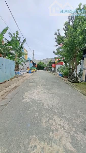 KẸT TIỀN BÁN GẤP 85M2 -GIÁ 1 tỷ 800 TRIỆU - THỚI TAM THÔN - HÓC MÔN - GỌI CHO EM XEM ĐẤT - 2