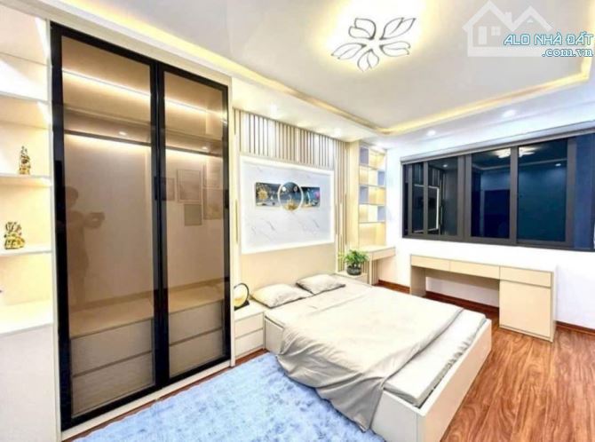 SIÊU HIẾM! NHÀ ĐẸP NGỌC LÂM – 44M², 4 TẦNG, Ô TÔ ĐỖ CỔNG, GẦN VƯỜN HOA – GIÁ CHỈ 5,4 TỶ - 2