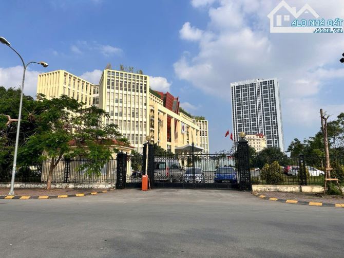 Sốc chỉ hơn 7 tỷ xíu 100m2 view Vườn Hoa sau quận Hồng Bàng, Hải Phòng - 2