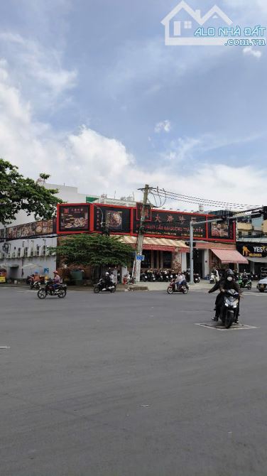 Góc 2 mặt đẹp nhất Tên Lửa 25x24m công nhận 510 m2 đang cho  nhà hàng thuê  giá 110 tỷ TL - 2