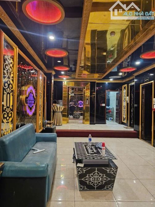 Siêu phẩm tòa nhà phức hợp karaoke,bar ,masa 6 lầu sàn 3000 m2 hoàn công 25x24 giá 72 tỷ - 3