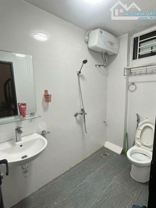 BÁN NHÀ PHÂN LÔ PHÚ DIỄN - NHÀ MỚI,  35m2, 5 tầng ĐẸP, LÔ GÓC, NHỈNH 5 TỶ - 4