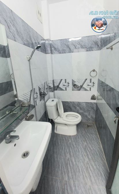 Bán gấp Nhà đường Thiên Lôi, Lê Chân, Hải Phòng. 53,6m2. Mặt tiền 4m. Đường 3,5m - 4