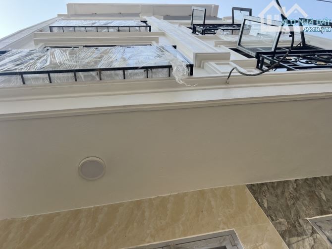 Nhà:Ngọc Hồi, 57 m2, 4 tầng, 4 ngủ, vị trí đẹp thuận tiện, full tiện ích: giá hơn 5 tỷ - 4