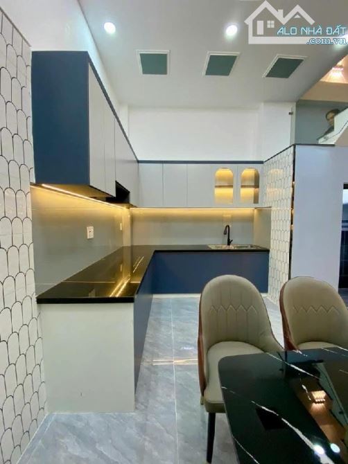 🏡SÁT MẶT TIỀN QUANG TRUNG - THU NHẬP ỔN ĐỊNH - 136m2 (10x13m) - Thiết kế TÂN CỔ ĐIỂN 🍀 - 4