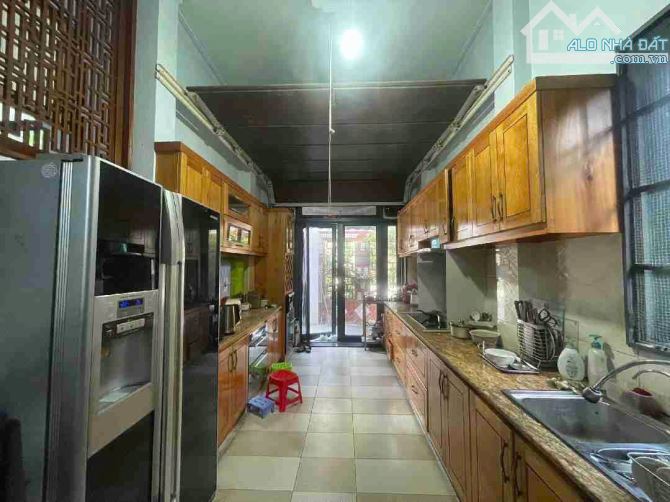 BIỆT THỰ THANH THUỶ - GIÁ SỤP HẦM - 4