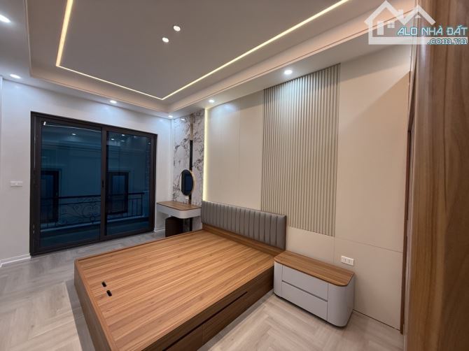 Vip - Bán nhà 6 tầng x 50m2, thang máy chạy vù vù phố Tây Sơn, Đống Đa - 6