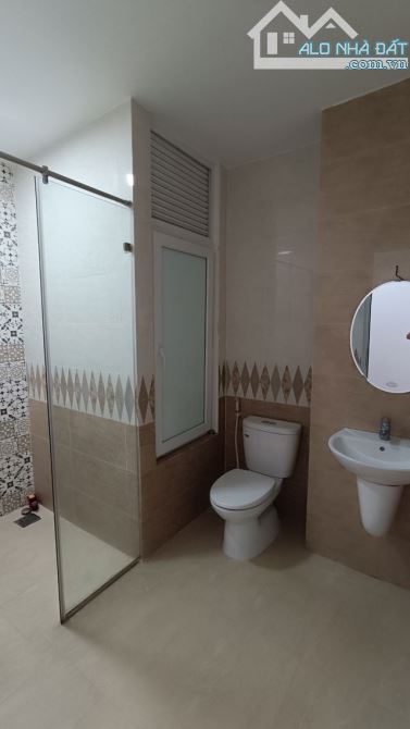 Nhà mặt tiền, DT(4m x 19m)~80m2, P.Tân Thành, Q.Tân Phú (13 tỷ) - 7