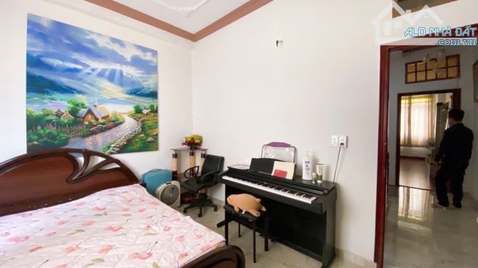 Ngay Emart2 Phan Huy Ích - Biệt thự Mini - 4,6X18M - hẻm xe tải 10M - giá ngộp 8 tỷ TL - 9