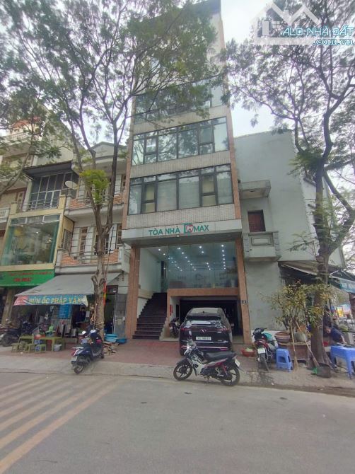 Cho thuê tòa nhà đường Bùi Huy Bích, Hoàng Mai. DT 100m, 7 tầng, MT 7m, có thang máy. Giá