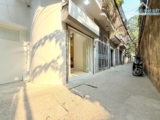 🏡Nhà đẹp Kim Mã - Ba Đình - 40m2 4 tầng nhỉnh 10 Tỷ -  Ngõ 3 gác, thông, gần đường ô tô,