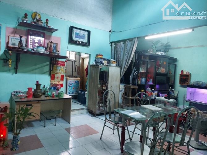Bán nhà hẻm xe hơi CMT8, Quận 10, 5.8x13, giá rẻ, chủ gấp bán, chỉ 9 tỷ X