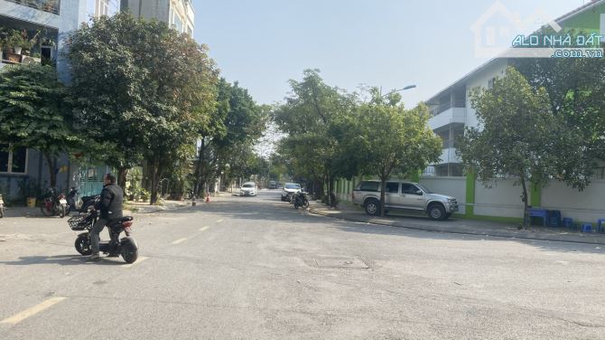 BÁN NHÀ ĐẶNG VŨ HỶ - NHÀ MỚI TINH – DT 40M2 – MT 5,8M. Giá 7,9 tỷ