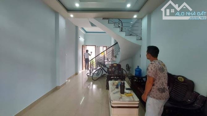 Bán nhà Đội Văn, Trại Chuối, Hồng Bàng. 2,15 tỷ. 3 tầng, 38m2. - 1