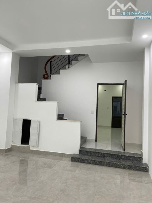 Bán gấp nhà mặt phố đường Huỳnh Thúc Kháng, 10 tỷ, 100m2, Hải Châu, Đà Nẵng - 1