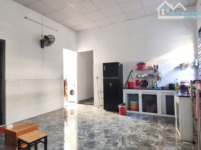 NHÀ C4 (3pn) - 175m2 MẶT ĐƯỜNG LƯ GIANG, PHƯỚC ĐỒNG. CĂN GÓC, CÁCH NGUYỄN TẤT THÀNH 100m - 1