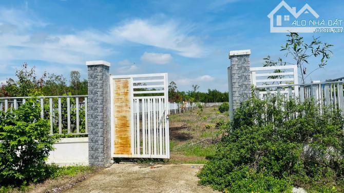 BÁN 1000M2 ĐẤT KHU NHÀ VƯỜN NGUYỄN HUỆ - ĐẤT ĐỎ ,BRVT GIÁ 1 TỶ 380 - 1