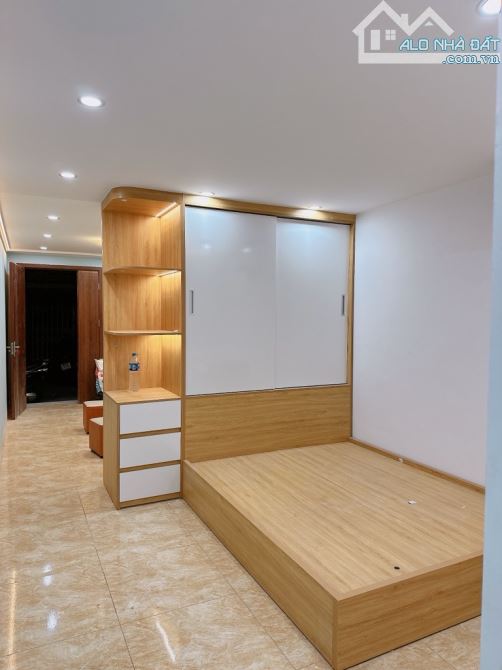 Bán gấp nhà Láng Hạ 55m2, 2PN, full nội thất, trung tâm Đống Đa-Ba Đình, ô tô đỗ cửa - 1