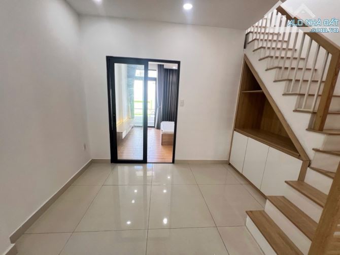 🏡 Nhà 3 Tầng Đẹp, Sổ Sẵn, Đỗ Oto Cửa - Vị Trí Thoáng Mát Ngay Trường Thọ, Sở Hữu Ngay! 🏡 - 1