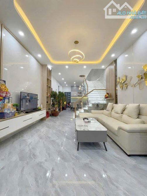 Bán nhà 1 trệt 2 lầu Khu cư xá Phúc Hải, gần Ủy Ban, Công An P.Tân Phong, 82m2, giá 4.7 tỷ - 2