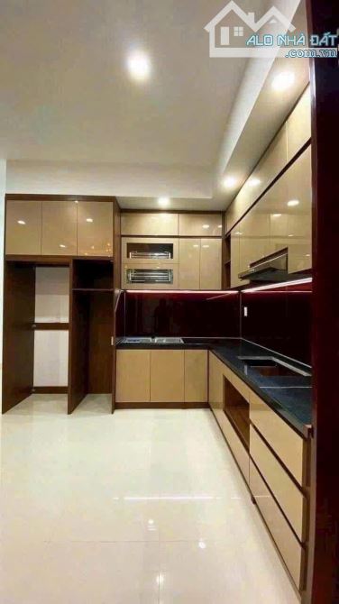 NHÀ PHÚ LỢI 1 trệt 1 lầu, Dt 100m2 , trọn gói 3 tỏi thôi - 2