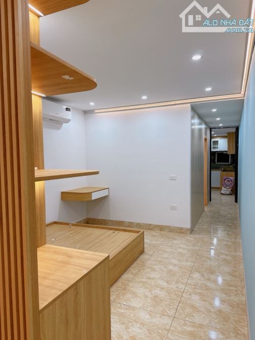 Bán gấp nhà Láng Hạ 55m2, 2PN, full nội thất, trung tâm Đống Đa-Ba Đình, ô tô đỗ cửa - 2