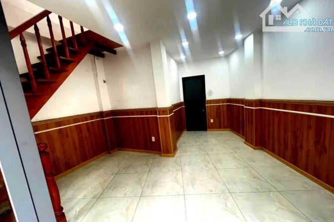 Bán 2 căn nhà hẻm xe hơi, Nguyễn Phúc Chu, Tân Bình, 9.7m x 7.4m, 60m² - Giá 9.5 tỷ TL - 3